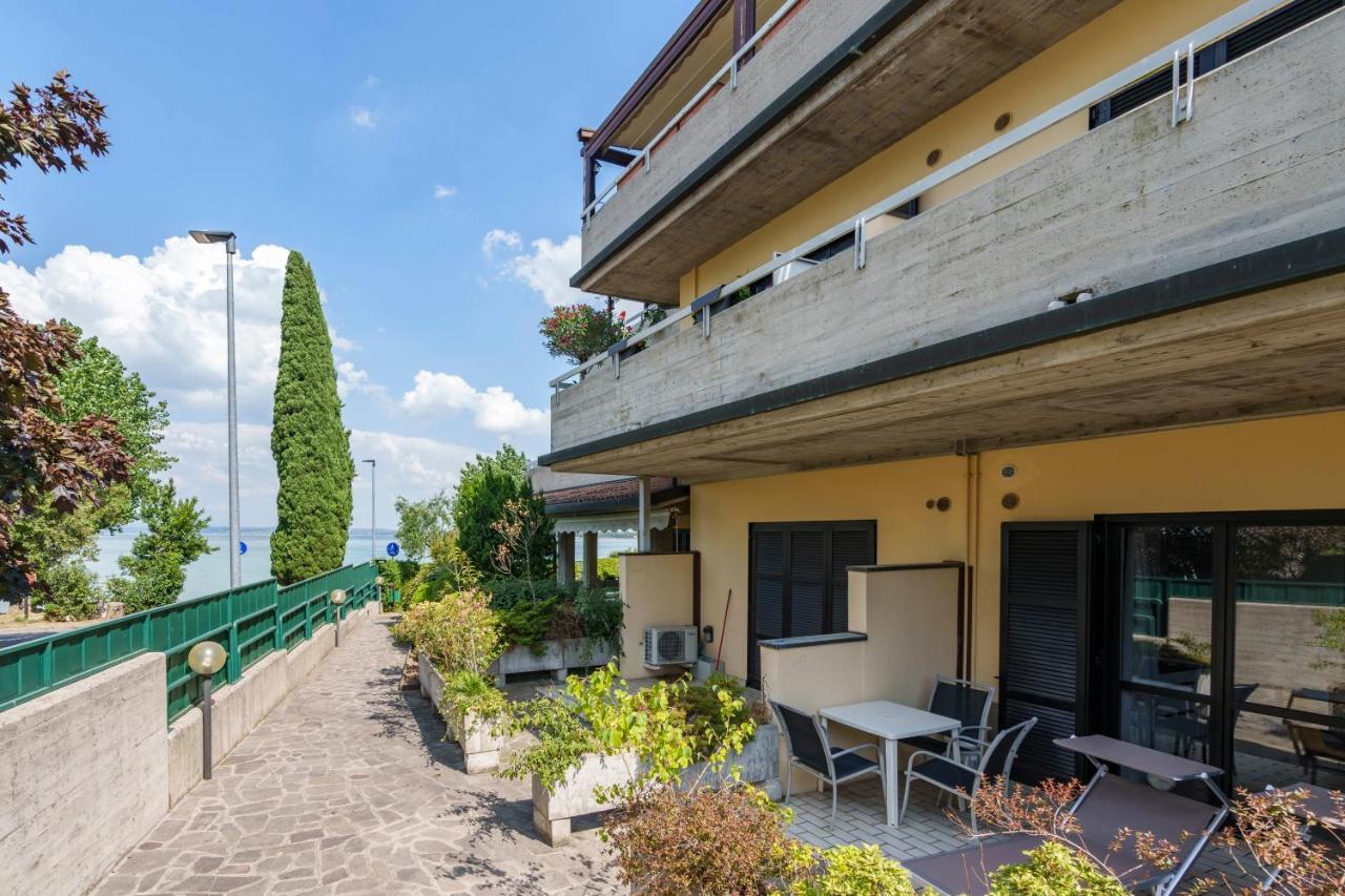 Lake Apartment Primea Sirmione Extérieur photo